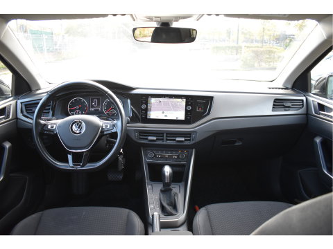 Volkswagen Polo 1.0 TSI R-Line Edition Executive 96 pk | NL-Auto | Carplay | Autom.airco | Adapt.CC | DAB | PDC rondom | LM-Velgen | NAP