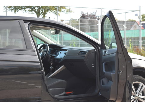 Volkswagen Polo 1.0 TSI R-Line Edition Executive 96 pk | NL-Auto | Carplay | Autom.airco | Adapt.CC | DAB | PDC rondom | LM-Velgen | NAP