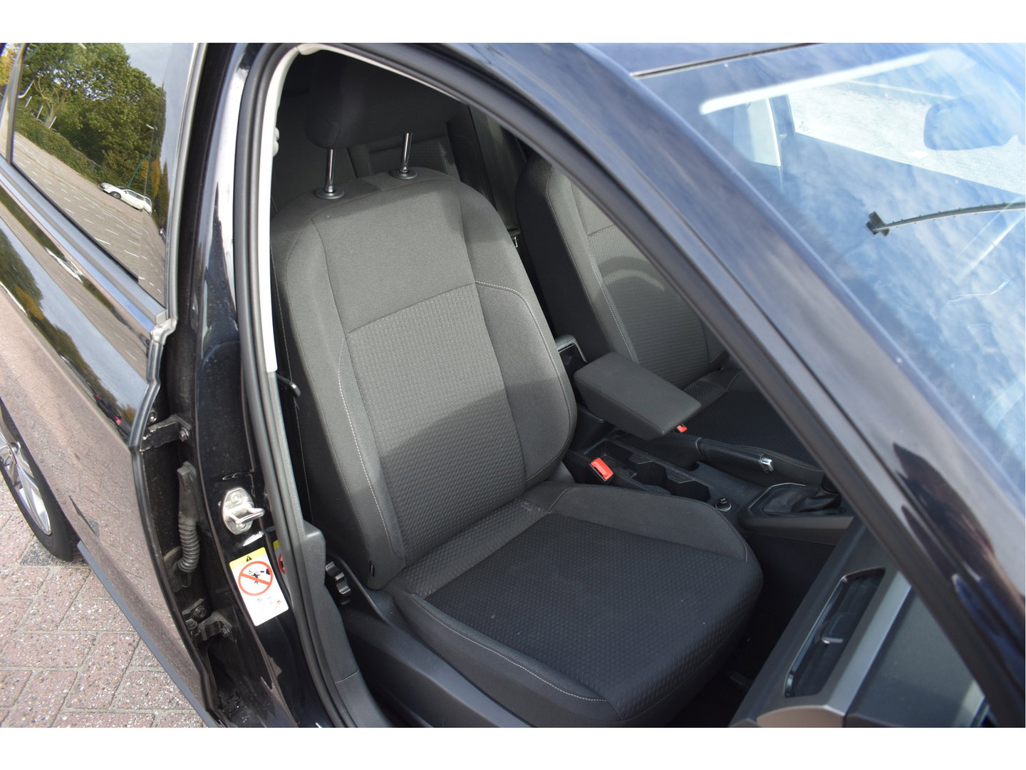 Volkswagen Polo 1.0 TSI R-Line Edition Executive 96 pk | NL-Auto | Carplay | Autom.airco | Adapt.CC | DAB | PDC rondom | LM-Velgen | NAP