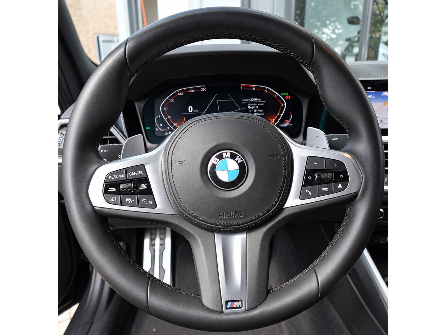 BMW 3-serie 320i High Executive PANO H&K LEDER