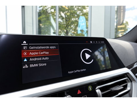 BMW 3-serie 320i High Executive PANO H&K LEDER
