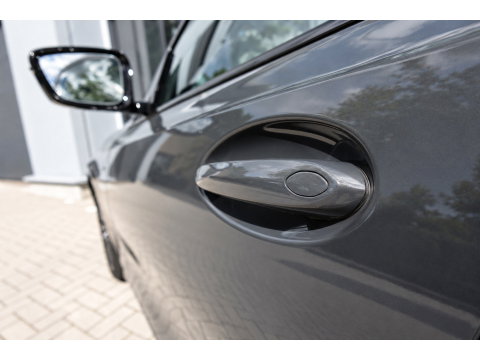 BMW 3-serie 320i High Executive PANO H&K LEDER