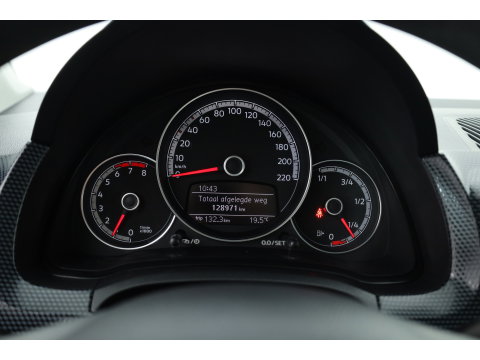 Volkswagen up! 1.0 BMT move up! | Rijklaar! | Bluetooth | Cruise | All Seasons | PDC A | Airco