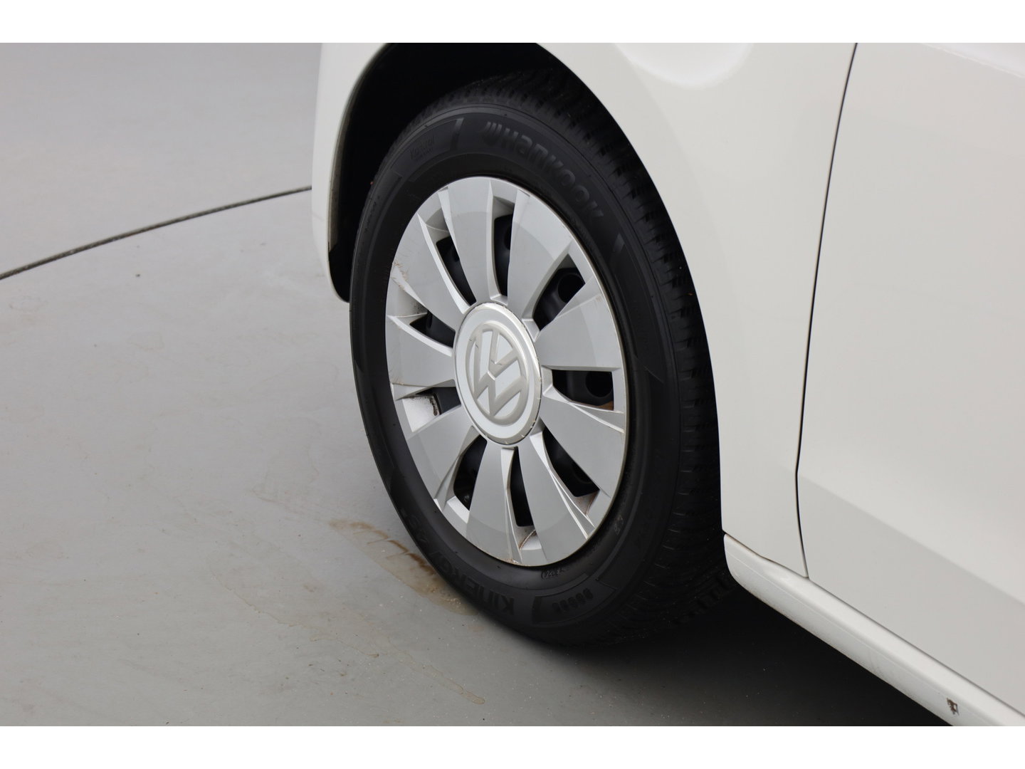 Volkswagen up! 1.0 BMT move up! | Rijklaar! | Bluetooth | Cruise | All Seasons | PDC A | Airco