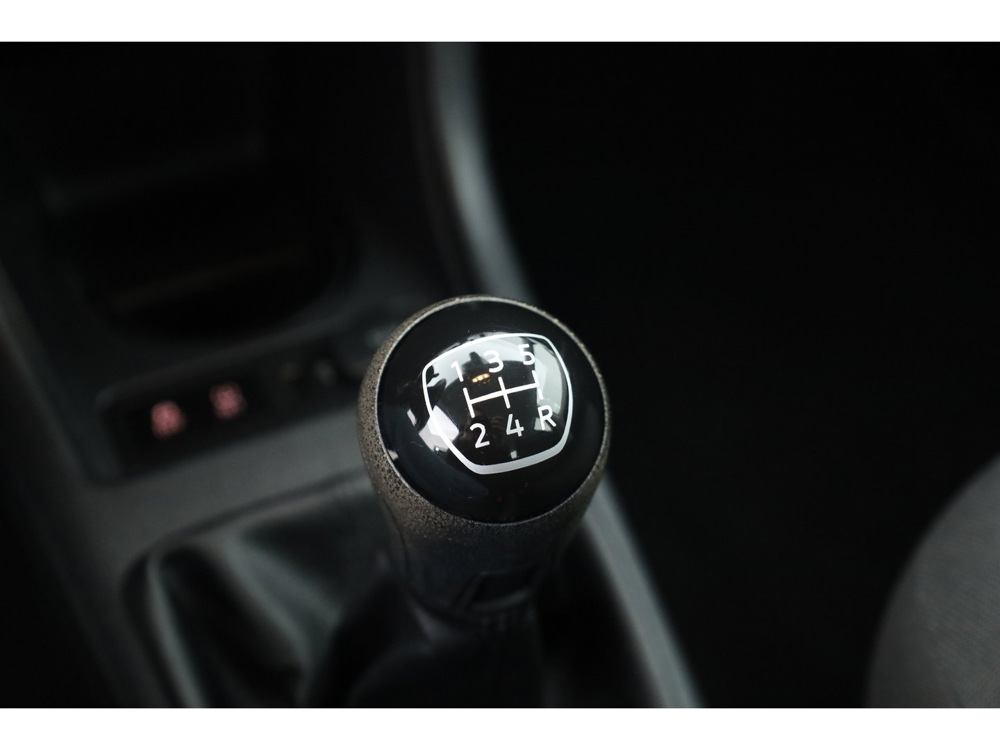 Volkswagen up! 1.0 BMT move up! | Rijklaar! | Bluetooth | Cruise | All Seasons | PDC A | Airco