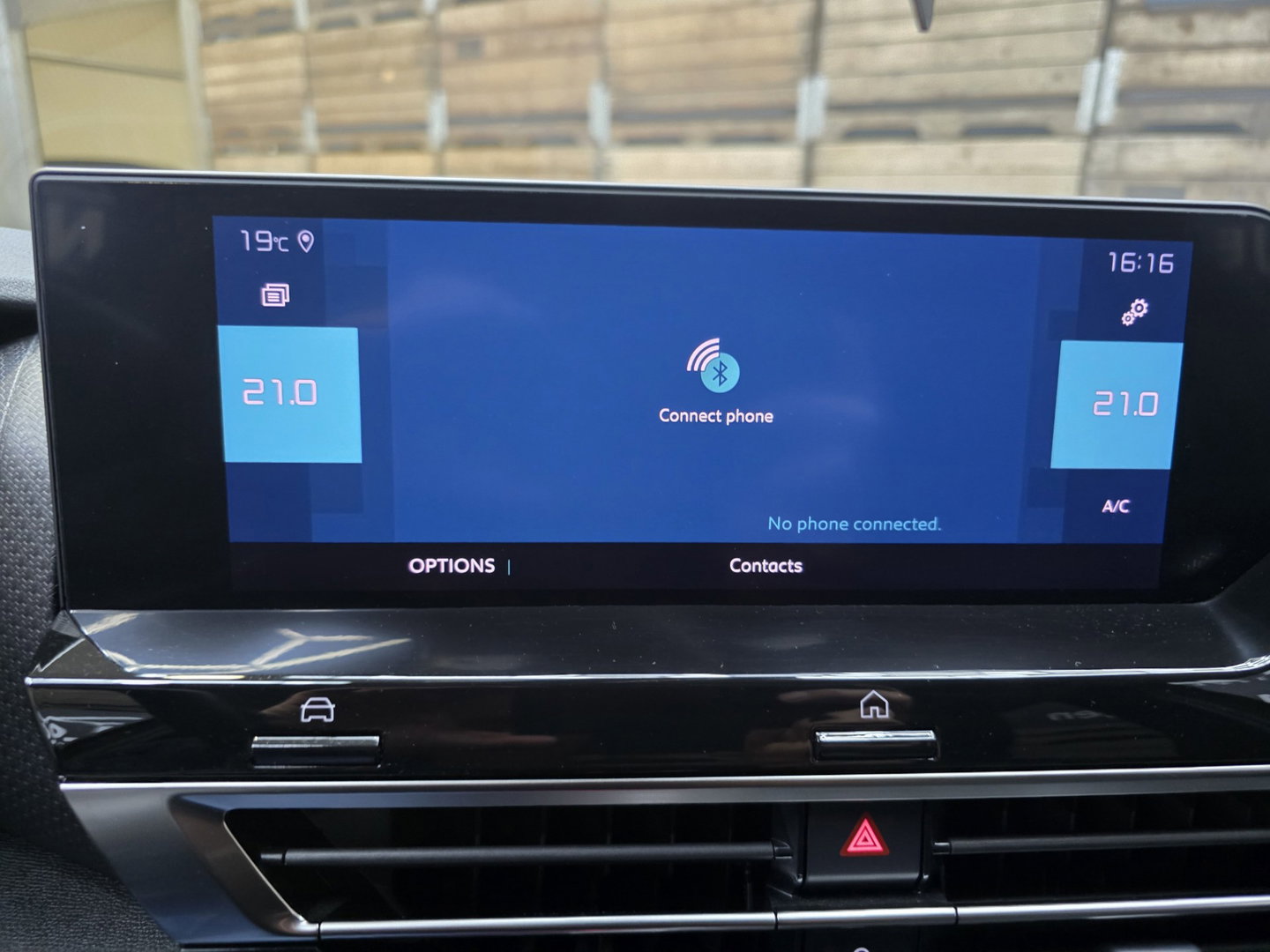 Citroën Ë-C4 You 50 kWh Pano HUD PDC Leder Navi Camera LM SOH 90% 18"LM