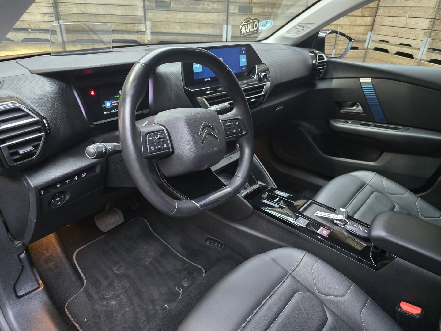 Citroën Ë-C4 You 50 kWh Pano HUD PDC Leder Navi Camera LM SOH 90% 18"LM