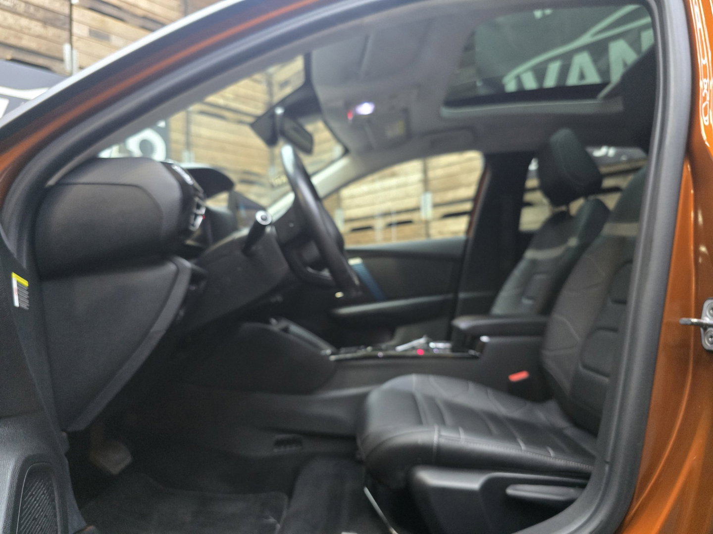 Citroën Ë-C4 You 50 kWh Pano HUD PDC Leder Navi Camera LM SOH 90% 18"LM