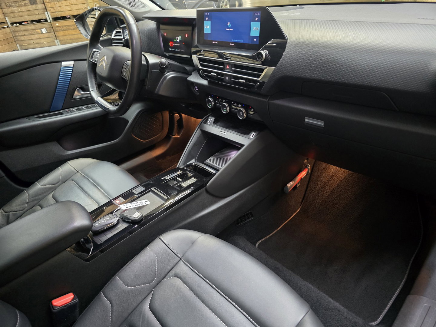 Citroën Ë-C4 You 50 kWh Pano HUD PDC Leder Navi Camera LM SOH 90% 18"LM