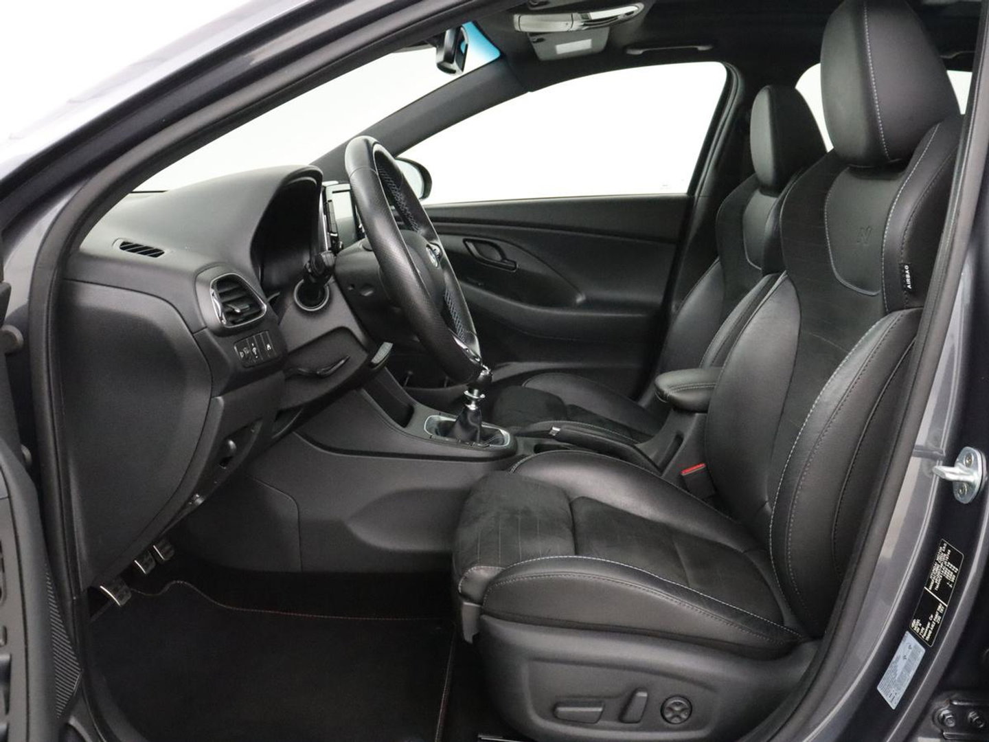 Hyundai i30 2.0 T-GDI N1 Performance | Panoramadak | Memory | Cruise control | Stuur/stoel verwarming | Camera | Park assist | Carplay | Climate control | 19" velgen