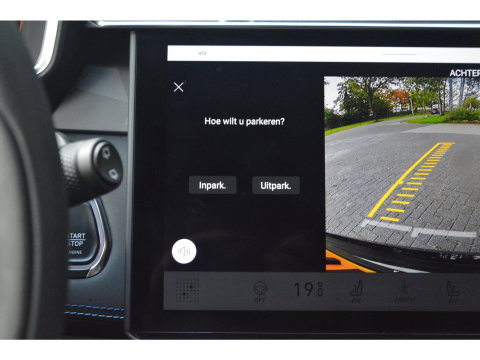 Lynk & Co 01 Hybrid| 80km Elektrisch! | Infinity sound | Zwarte hemel | 360° Camera | Panoramadak |