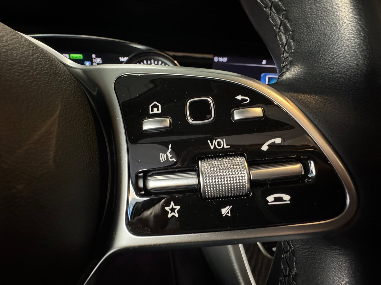Mercedes-Benz E-Klasse 200 4MATIC Pano|BlindSpot|Cruise Control|Camera