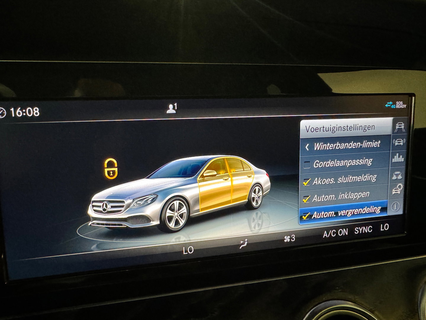 Mercedes-Benz E-Klasse 200 4MATIC Pano|BlindSpot|Cruise Control|Camera