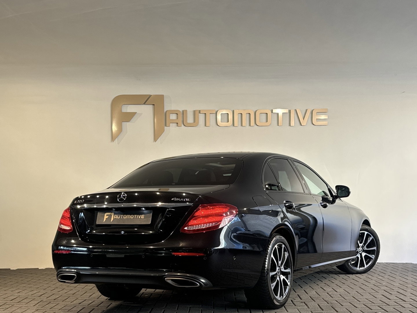 Mercedes-Benz E-Klasse 200 4MATIC Pano|BlindSpot|Cruise Control|Camera