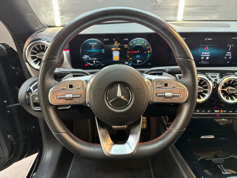 Mercedes-Benz CLA-Klasse 250 e AMG Pano|Sfeer|Camera|Dodehoek