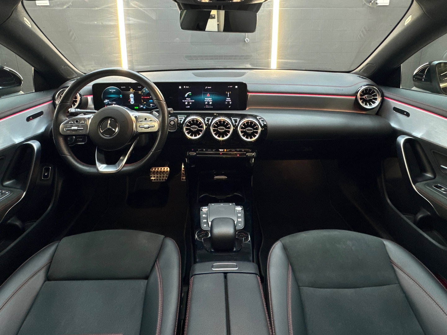Mercedes-Benz CLA-Klasse 250 e AMG Pano|Sfeer|Camera|Dodehoek
