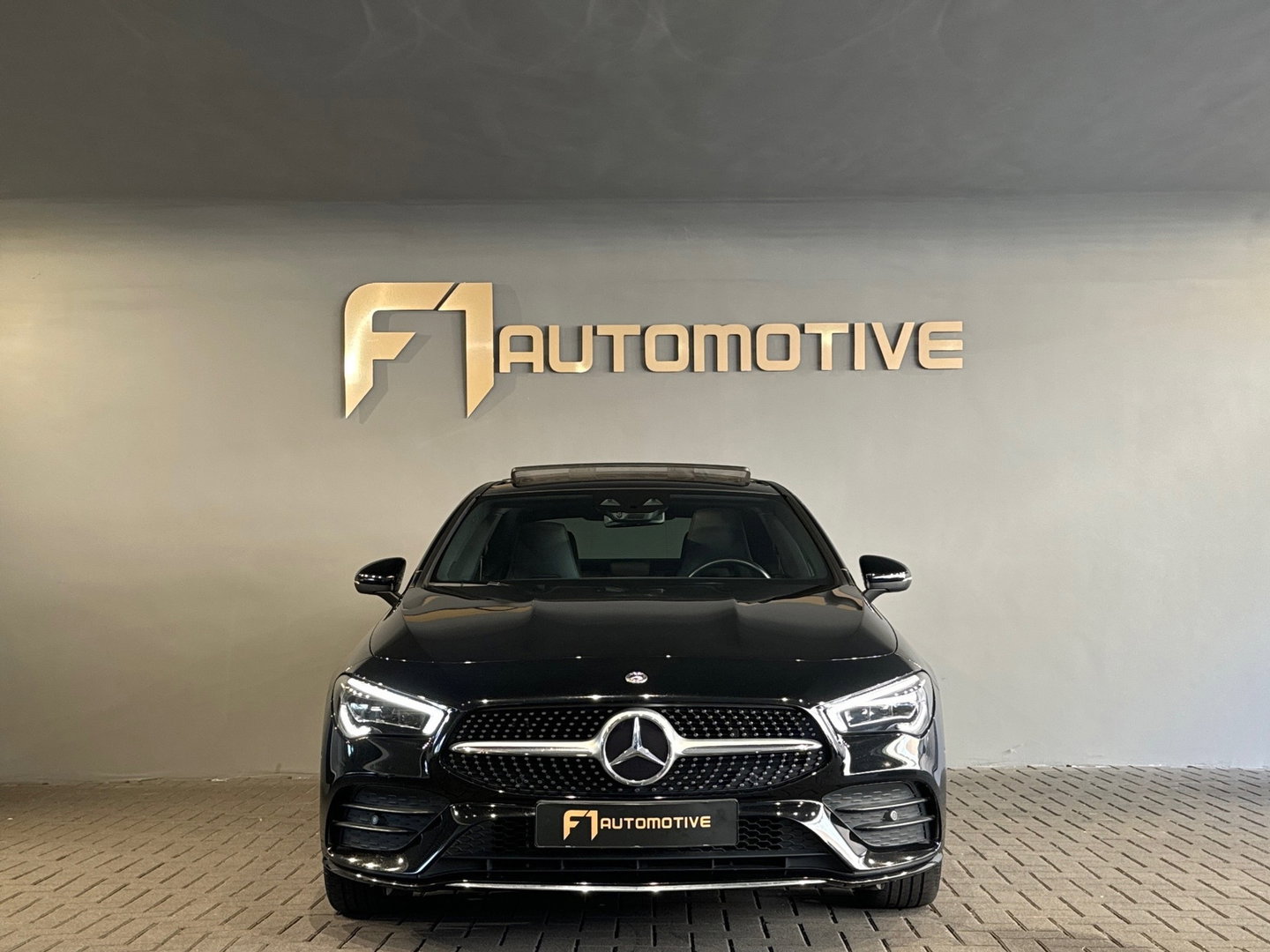 Mercedes-Benz CLA-Klasse 250 e AMG Pano|Sfeer|Camera|Dodehoek