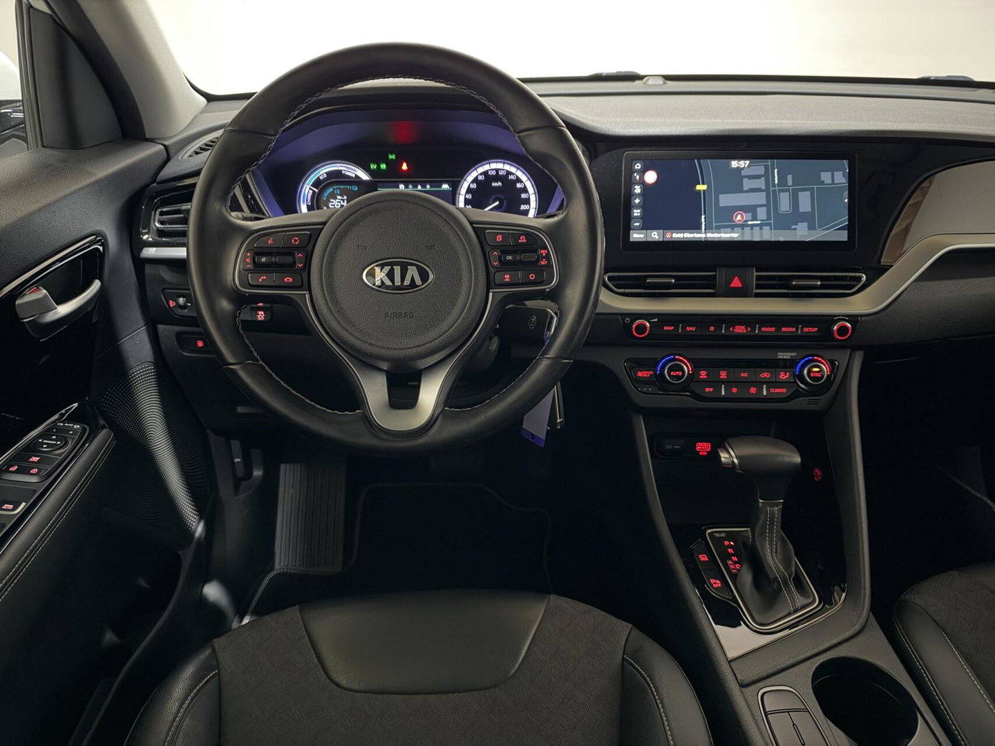 Kia Niro 1.6 GDi Hybrid DynamicLine ACC Camera Carplay Trekh. NAP