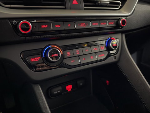 Kia Niro 1.6 GDi Hybrid DynamicLine ACC Camera Carplay Trekh. NAP