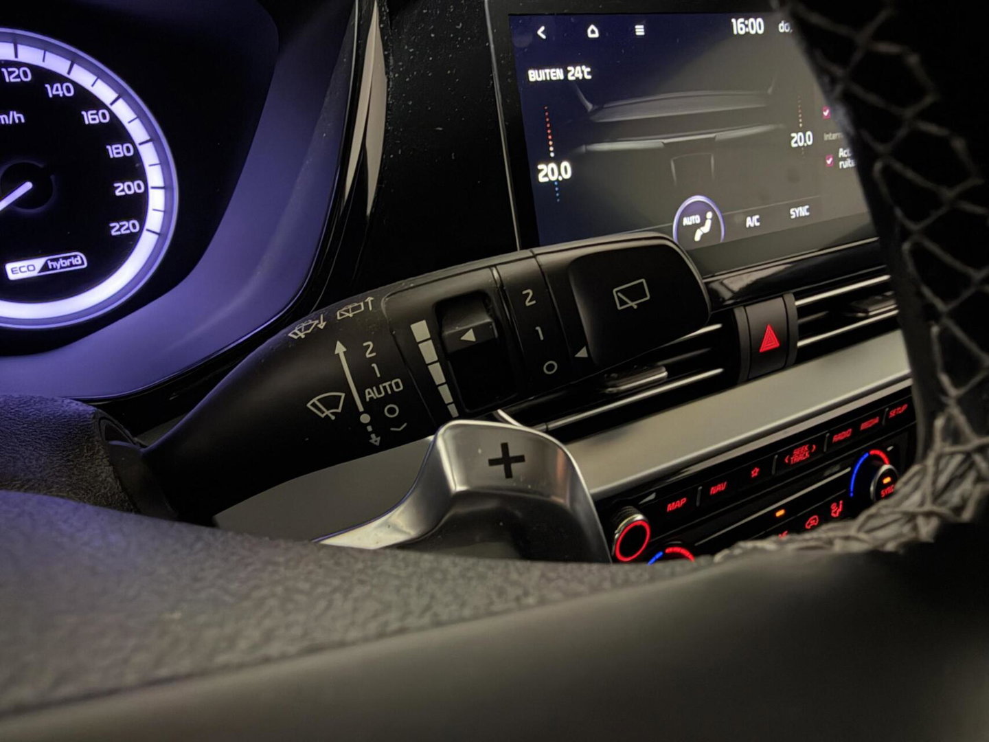 Kia Niro 1.6 GDi Hybrid DynamicLine ACC Camera Carplay Trekh. NAP