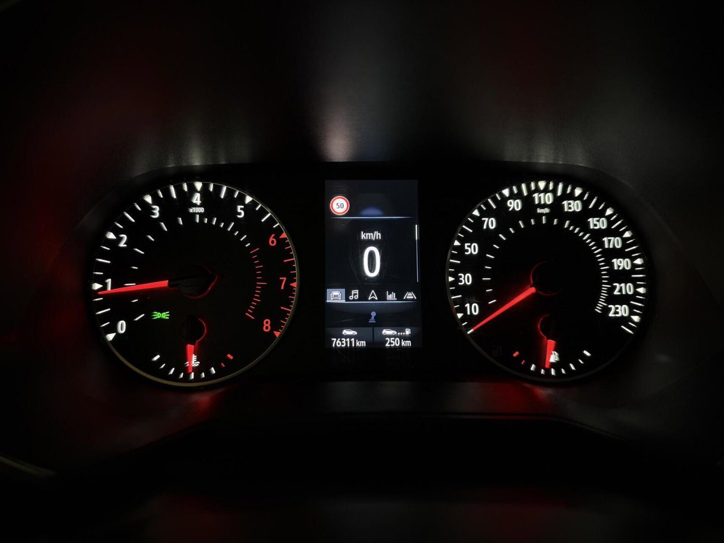 Renault Clio 1.0 TCe Life Airco Cruise Carplay PDC NAP