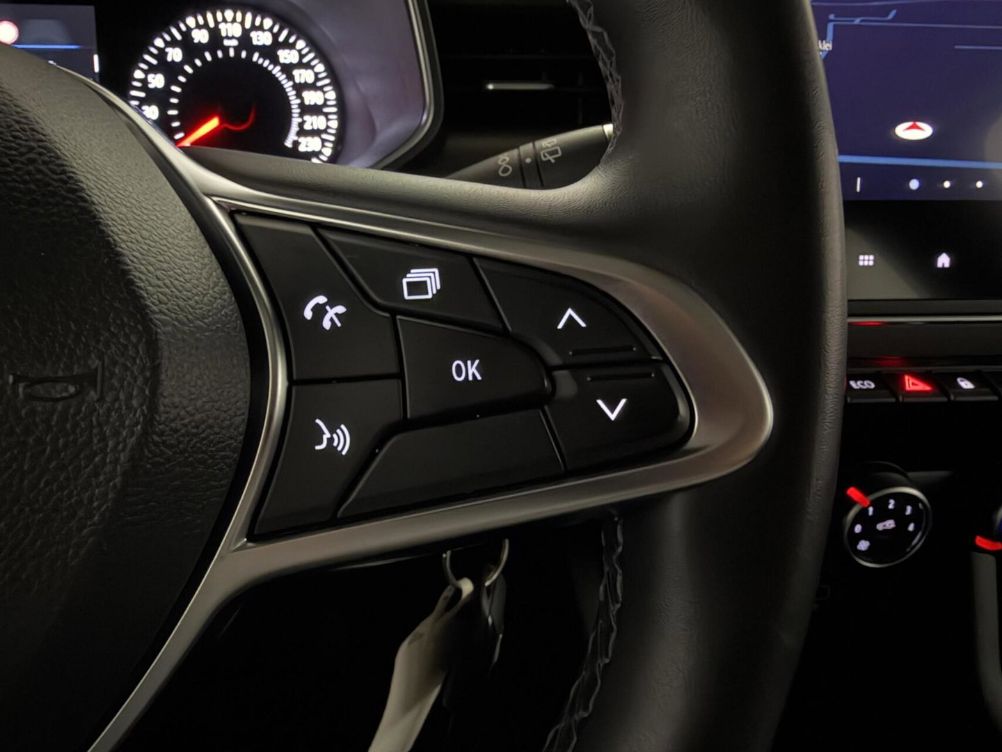 Renault Clio 1.0 TCe Life Airco Cruise Carplay PDC NAP
