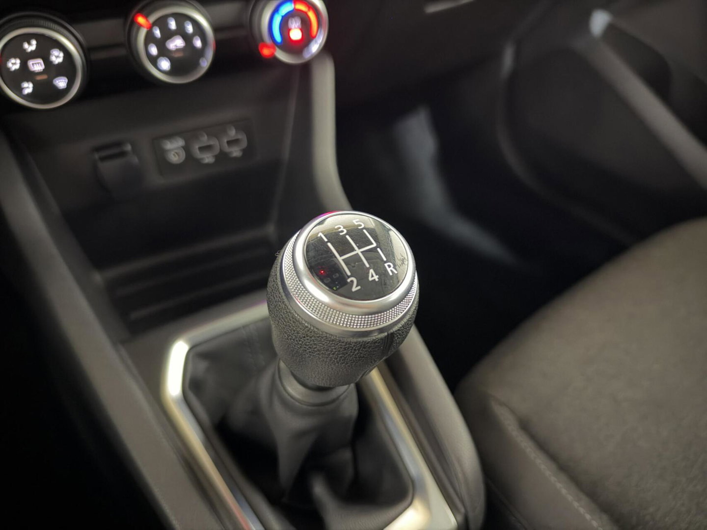 Renault Clio 1.0 TCe Life Airco Cruise Carplay PDC NAP