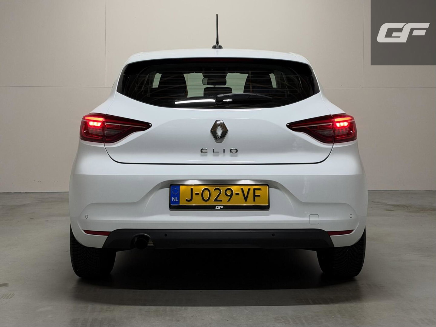 Renault Clio 1.0 TCe Life Airco Cruise Carplay PDC NAP