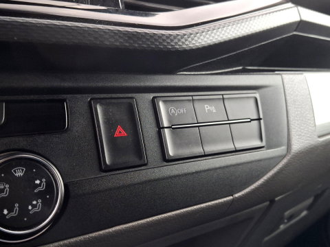Volkswagen Transporter 2.0 TDI L2H1 Bulli | ADAPTIEF | TREKHAAK | LED | LEDER | LMV |