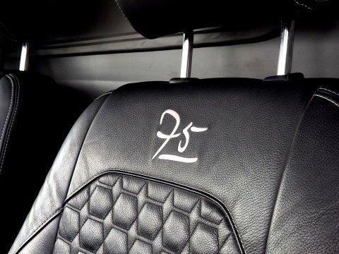 Volkswagen Transporter 2.0 TDI L2H1 Bulli | ADAPTIEF | TREKHAAK | LED | LEDER | LMV |