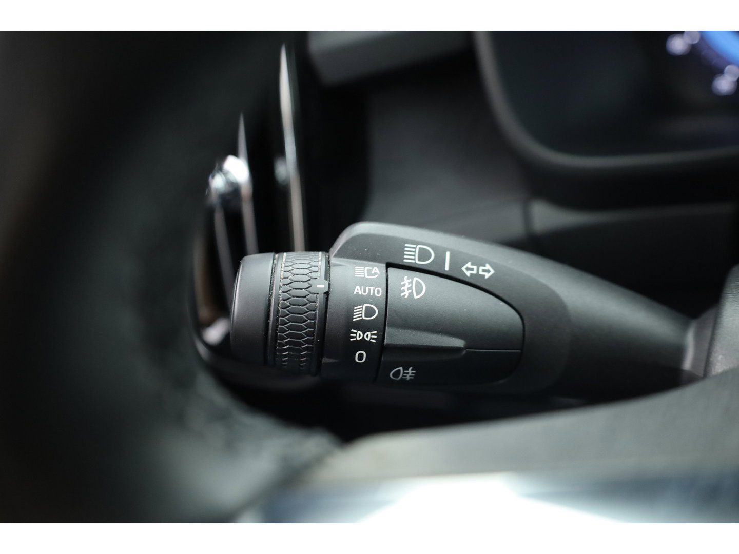 Volvo XC40 Recharge Twin 408PK Ultimate |SoH 95%| Pano-dak | Trekhaak | 360 camera |Stoel + stuurverw. | Warmtepomp |