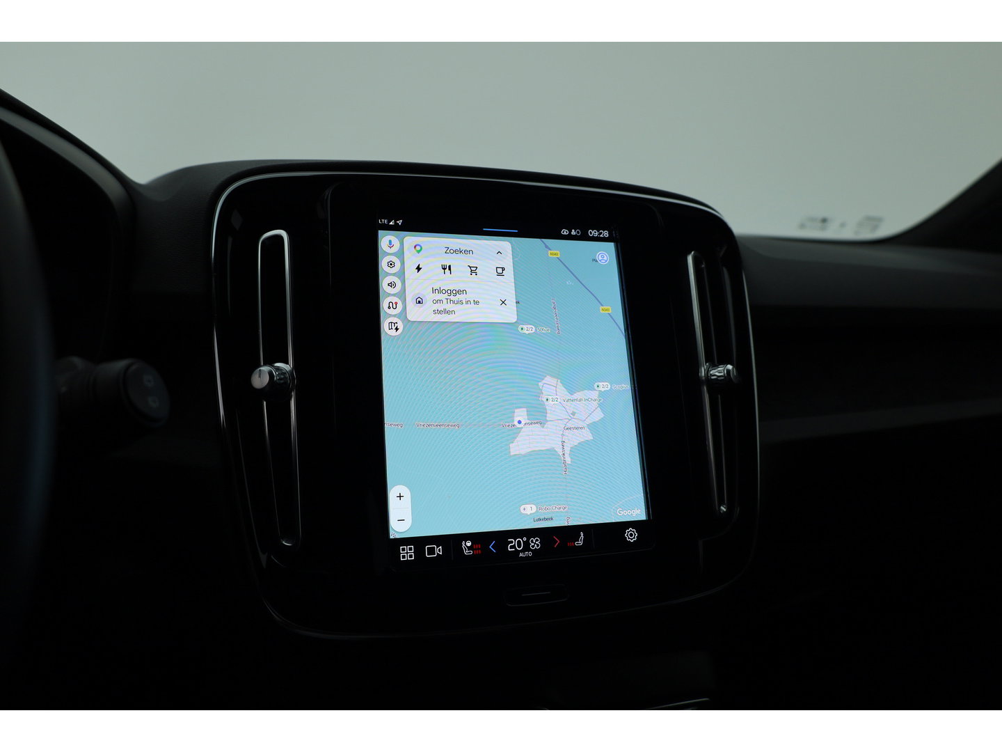 Volvo XC40 Recharge Twin 408PK Ultimate |SoH 95%| Pano-dak | Trekhaak | 360 camera |Stoel + stuurverw. | Warmtepomp |