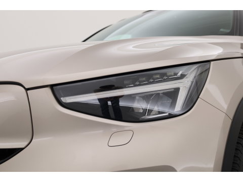 Volvo XC40 Recharge Twin 408PK Ultimate |SoH 95%| Pano-dak | Trekhaak | 360 camera |Stoel + stuurverw. | Warmtepomp |