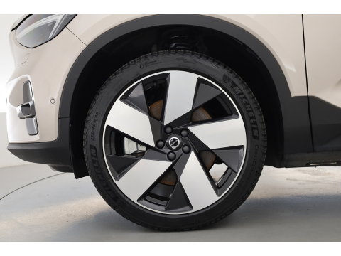 Volvo XC40 Recharge Twin 408PK Ultimate |SoH 95%| Pano-dak | Trekhaak | 360 camera |Stoel + stuurverw. | Warmtepomp |
