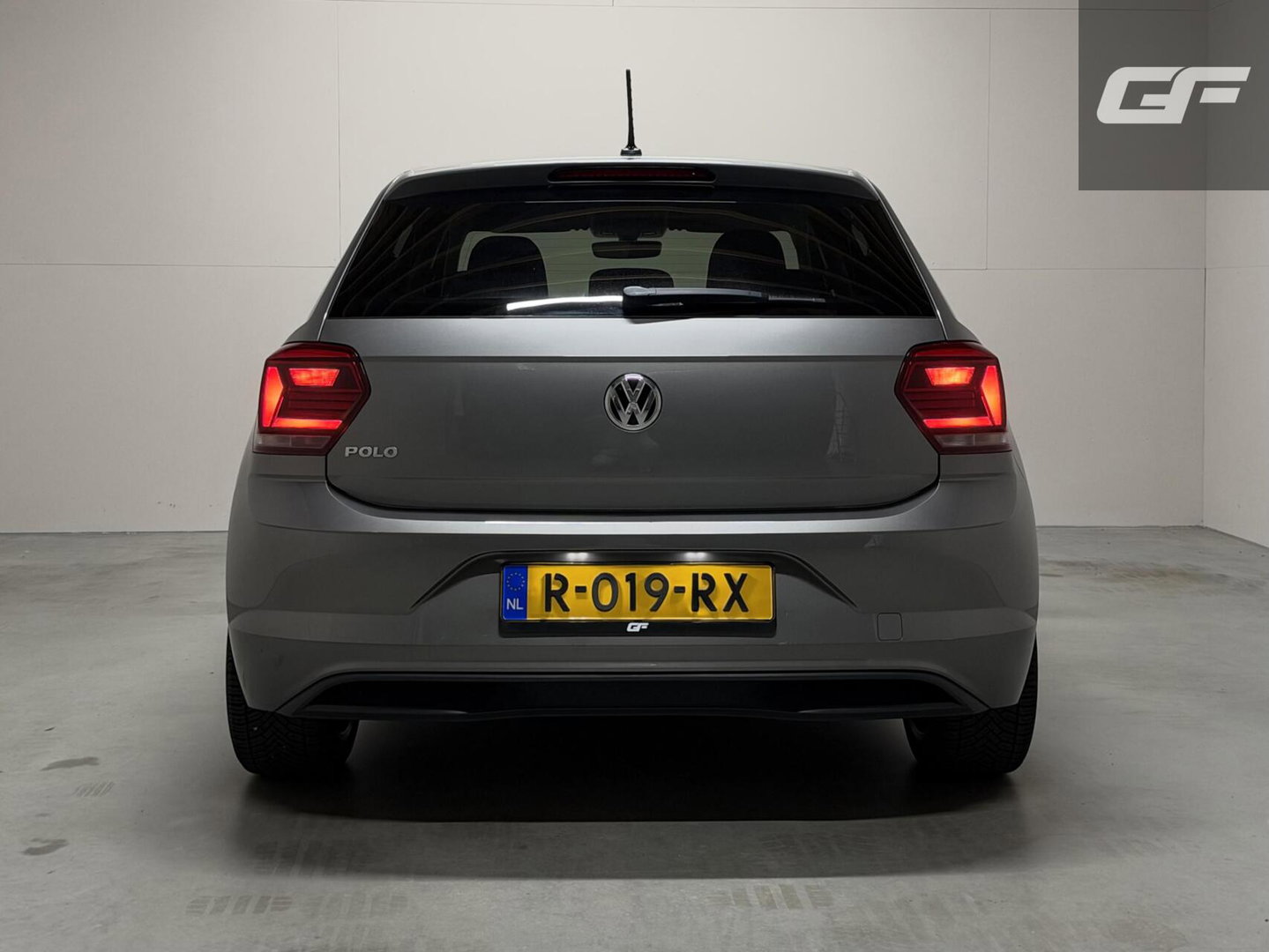 Volkswagen Polo 1.0 TSI 17” R-Line DSG CarPlay Stoelverwarming