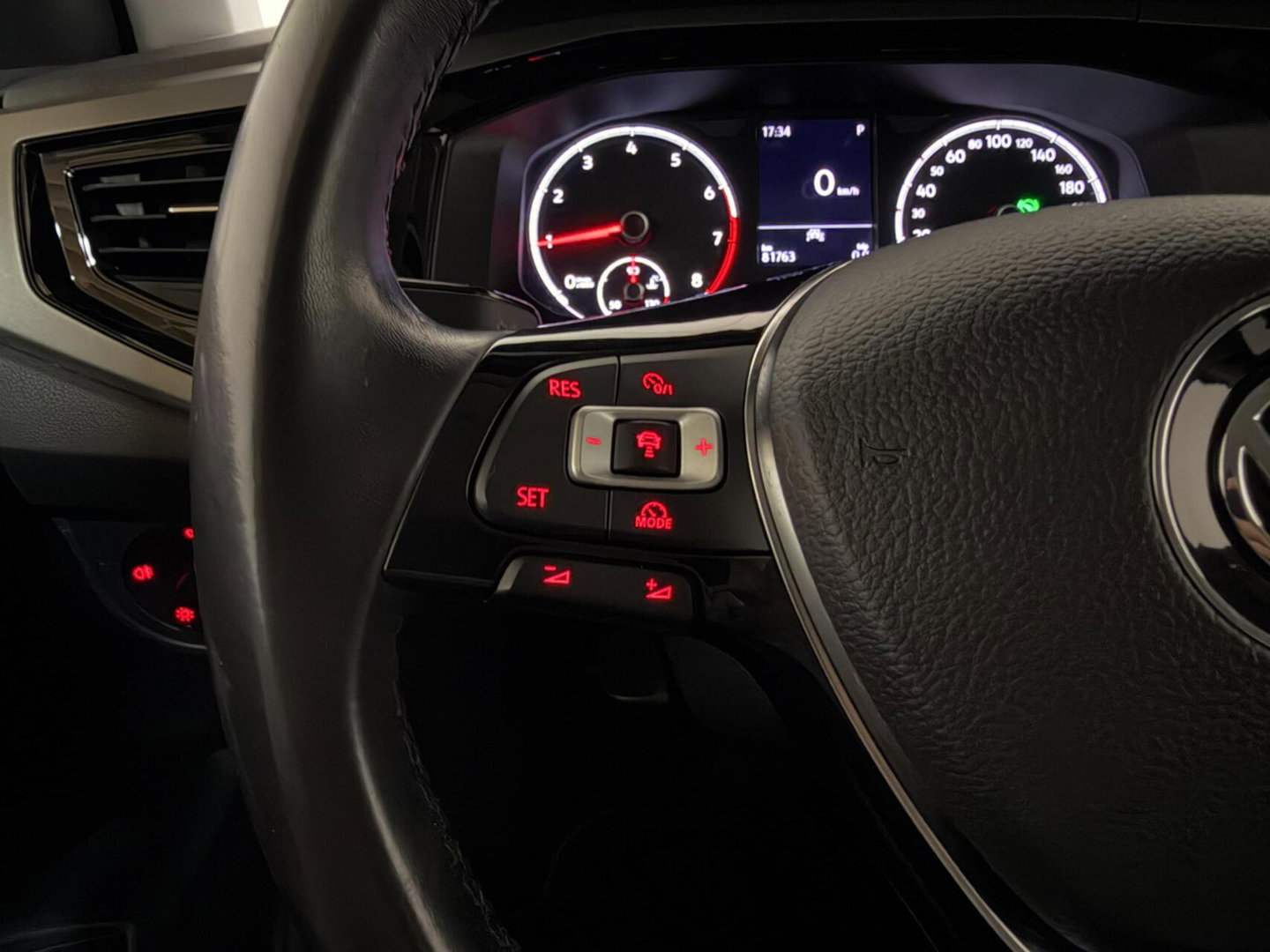 Volkswagen Polo 1.0 TSI 17” R-Line DSG CarPlay Stoelverwarming