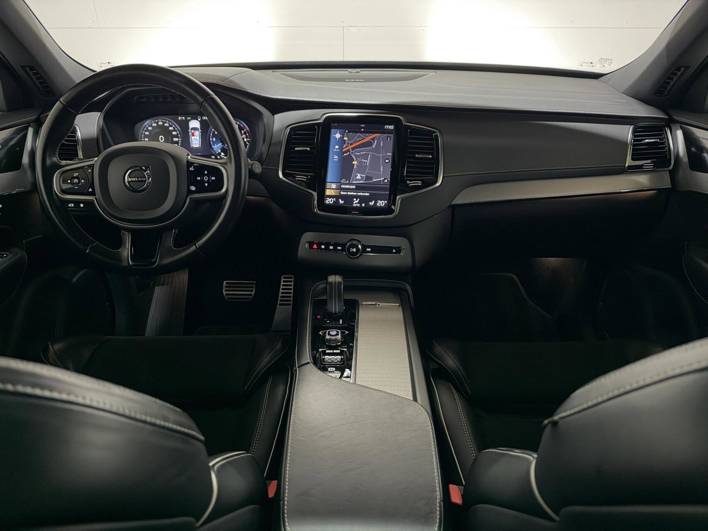 Volvo XC90 2.0 T8 Recharge AWD R-Design Polestar Pano H/K Luchtvering