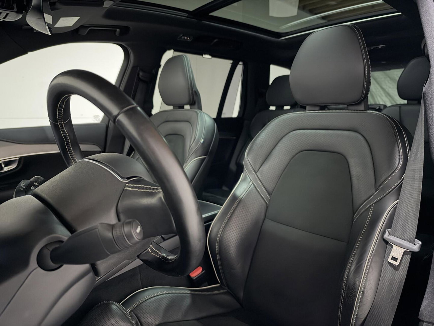 Volvo XC90 2.0 T8 Recharge AWD R-Design Polestar Pano H/K Luchtvering