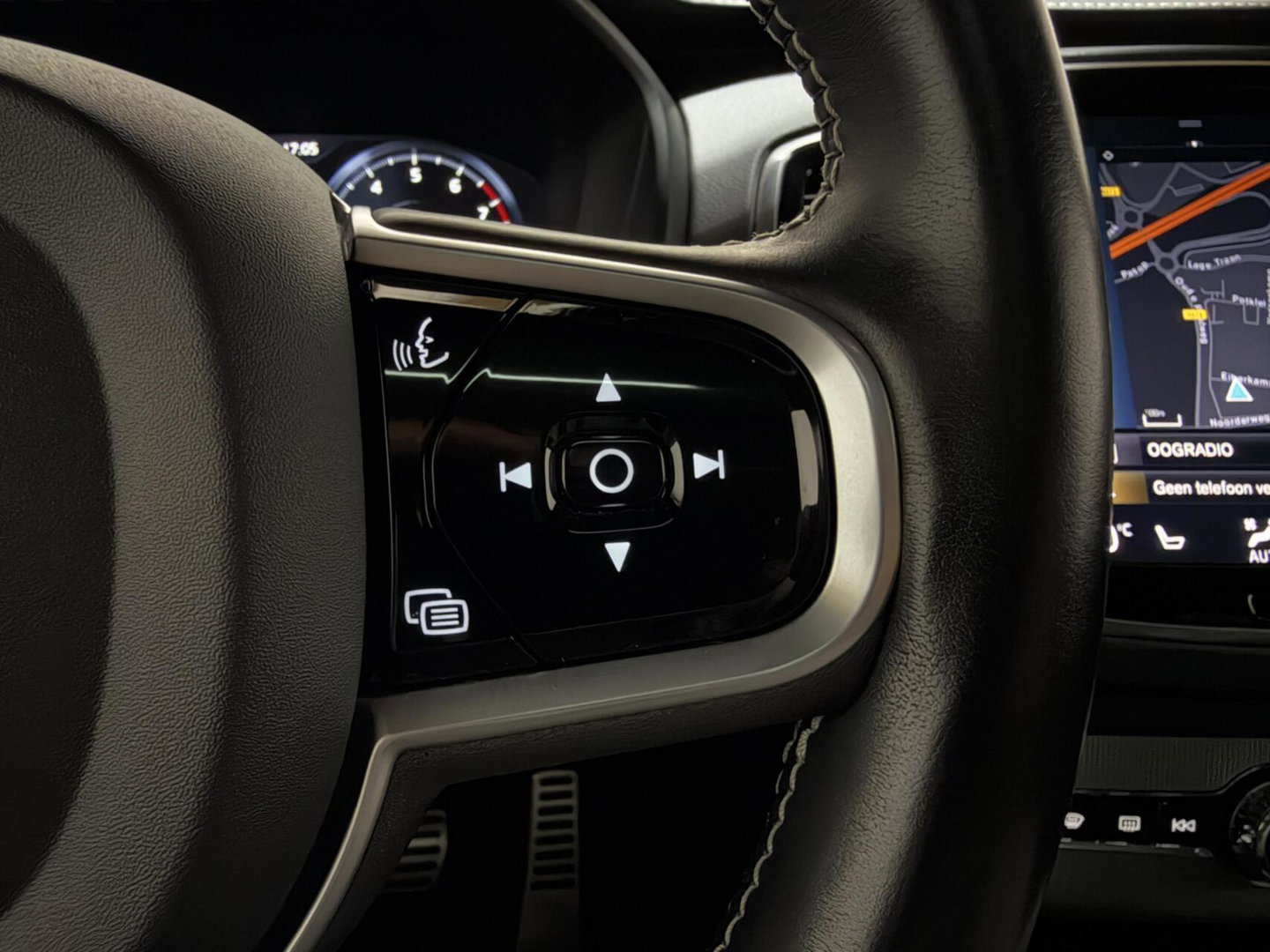 Volvo XC90 2.0 T8 Recharge AWD R-Design Polestar Pano H/K Luchtvering