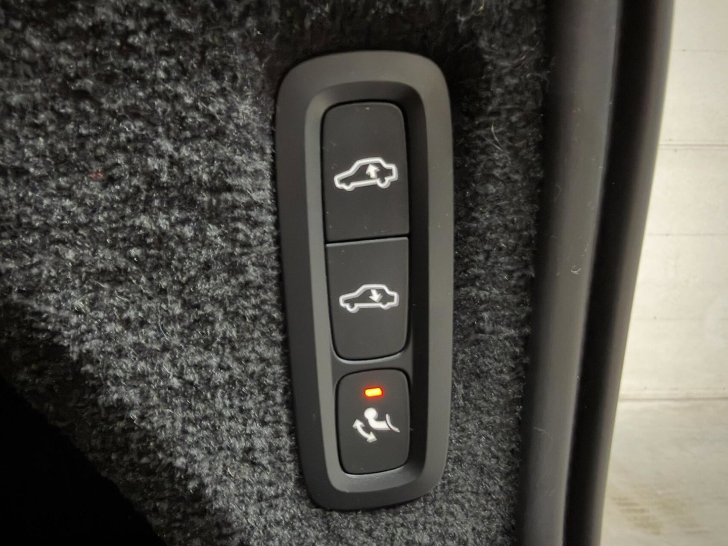 Volvo XC90 2.0 T8 Recharge AWD R-Design Polestar Pano H/K Luchtvering