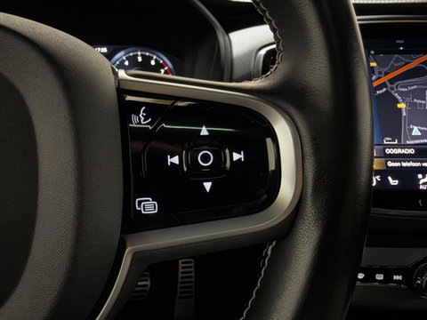 Volvo XC90 2.0 T8 Recharge AWD R-Design Polestar Pano H/K Luchtvering