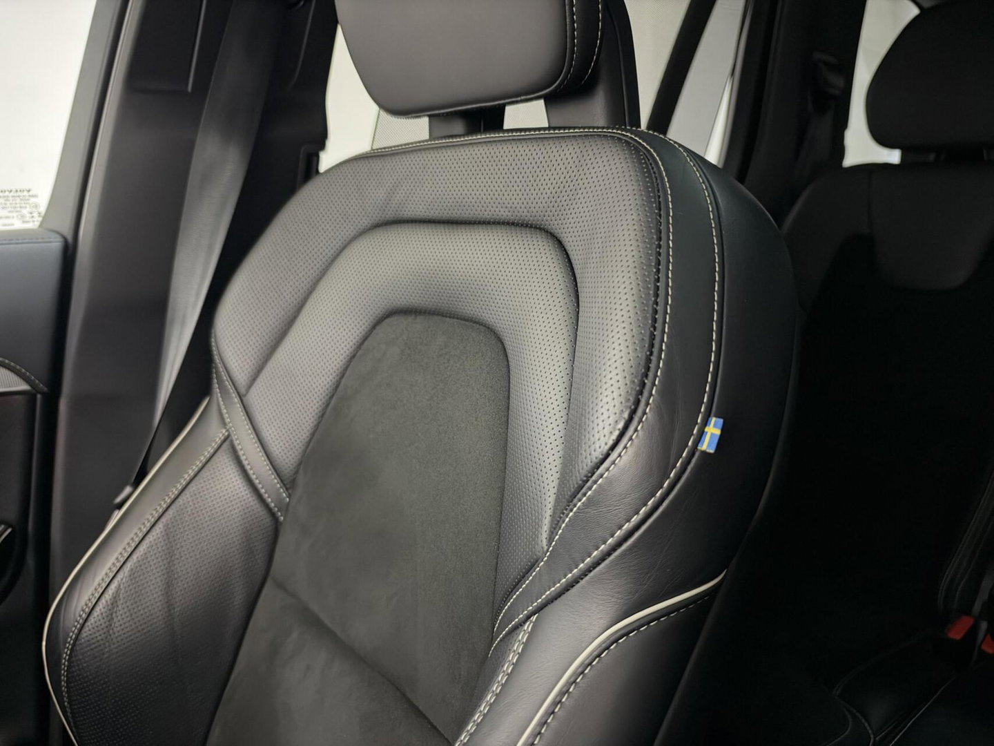 Volvo XC90 2.0 T8 Recharge AWD R-Design Polestar Pano H/K Luchtvering