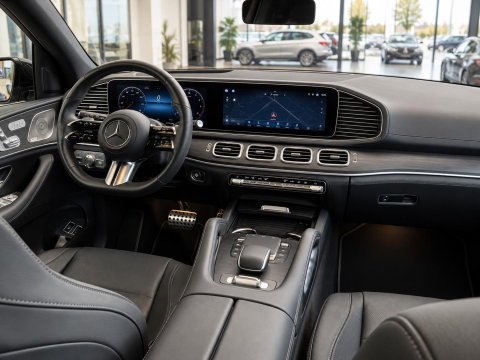 Mercedes-Benz GLE 400 e 4MATIC AMG Line Premium Plus |Full Option|36.000KM