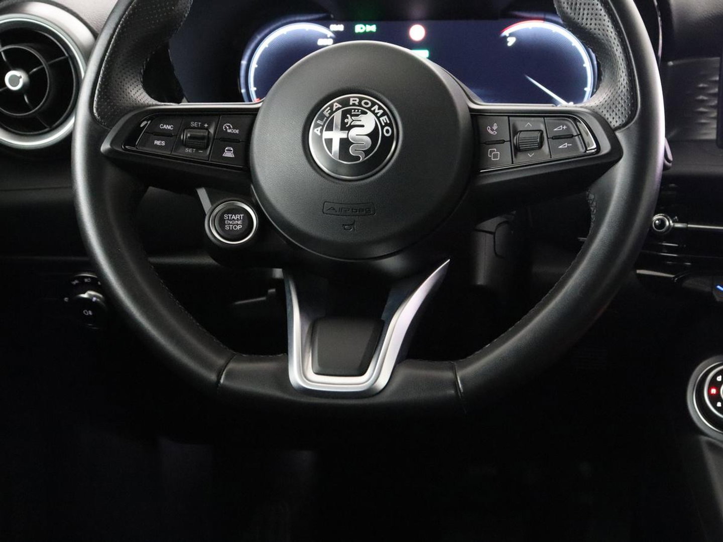 Alfa Romeo Tonale 1.5T Hybrid Edizione Speciale | Apple Carplay | LED | Navigatie | Parkeerhulp |