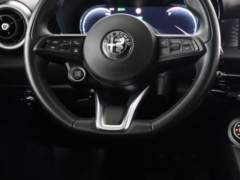 Alfa Romeo Tonale 1.5T Hybrid Edizione Speciale | Apple Carplay | LED | Navigatie | Parkeerhulp |