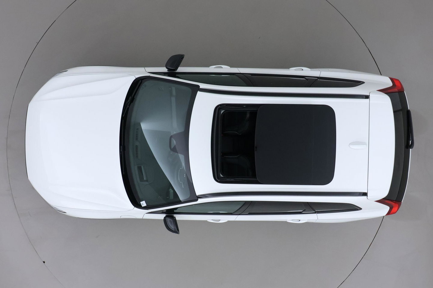 Volvo XC60 T6 Plus Black Edition | Harman/Kardon | Pilot Assist | Panoramadak | 360° Camera | Head-Up | Stoel+Stuurverwarming | 21 Inch