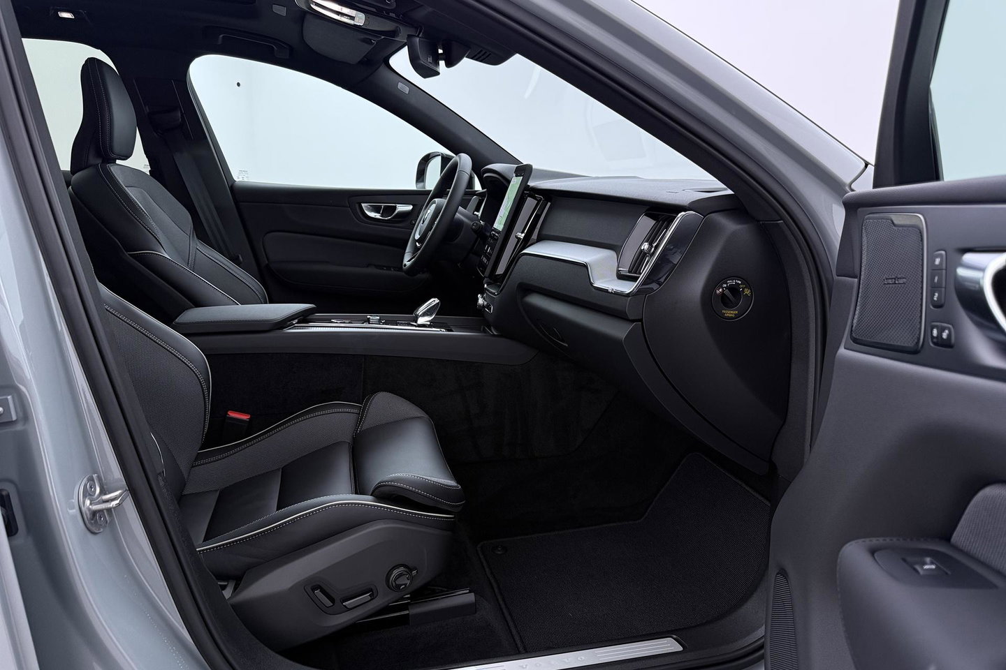 Volvo XC60 T6 Plus Black Edition | Panoramadak | Harman/Kardon | Pilot Assist | Stoel+Stuurverwarming