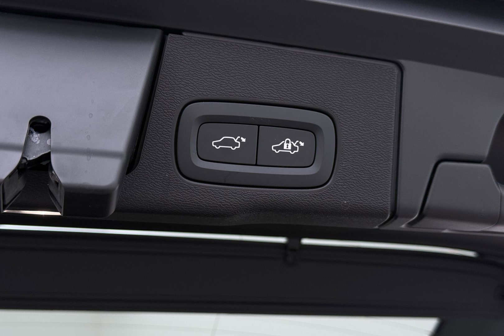 Volvo XC60 T6 Plus Black Edition | Panoramadak | Harman/Kardon | Pilot Assist | Stoel+Stuurverwarming