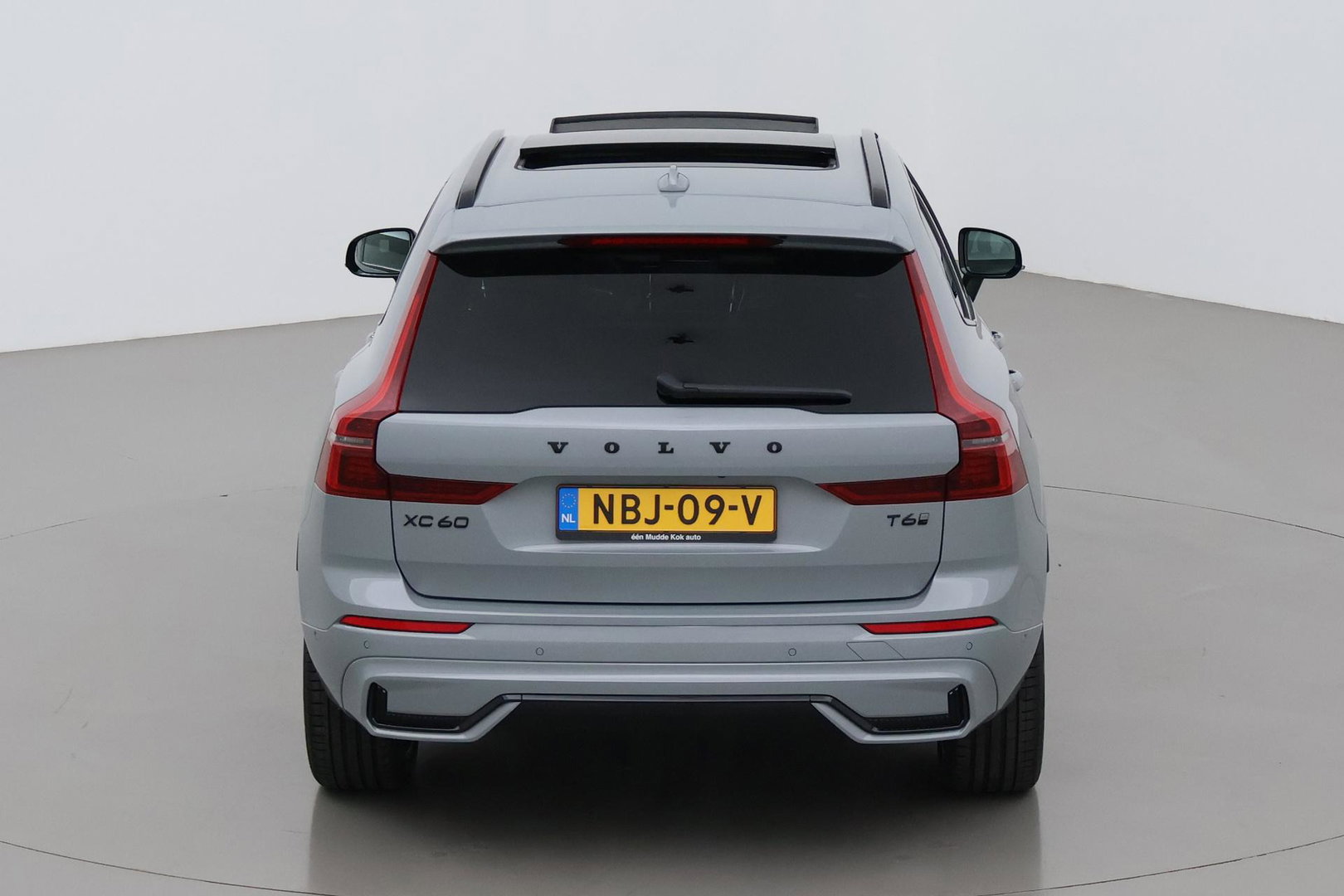 Volvo XC60 T6 Plus Black Edition | Panoramadak | Harman/Kardon | Pilot Assist | Stoel+Stuurverwarming