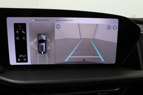 Audi Q5 Sportback Quattro S edition Competition | B&O | Passenger Display | Trekhaak | Luchtvering | Panoramadak | 360° Camera | 21 Inch | ACC